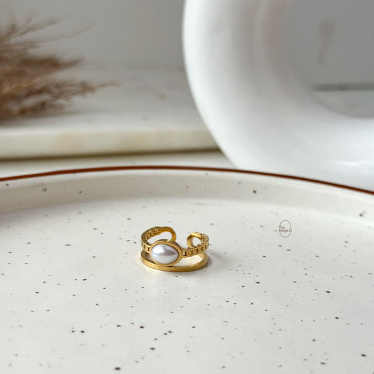 Pearl Layer Ring