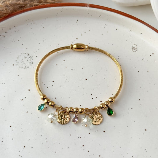 Layak Charm Band