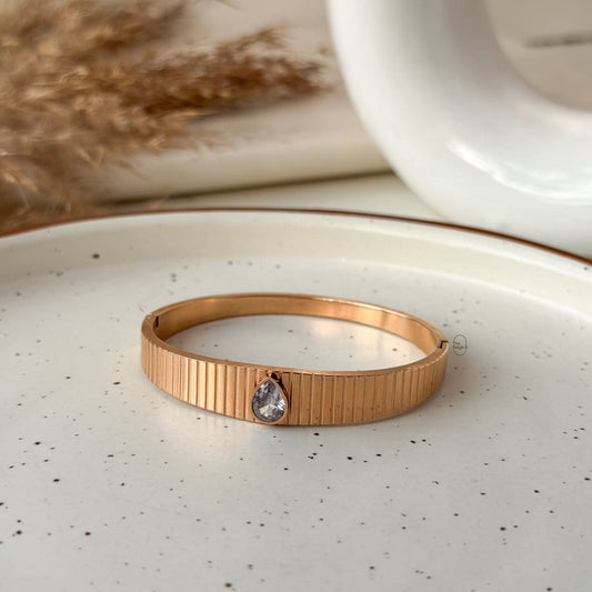 Zera White Band