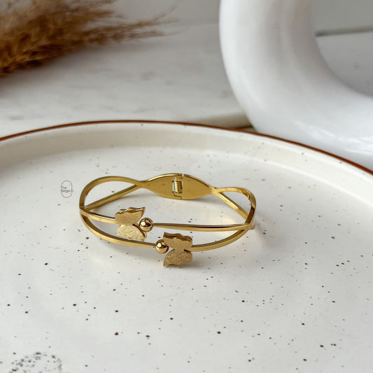 Hera Butterfly Front Openable Band