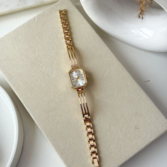 Fithaza White Watch