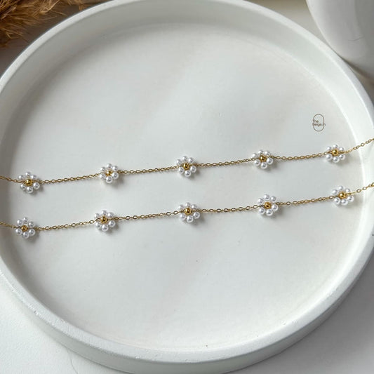 White Daisy Anklet (Pair)