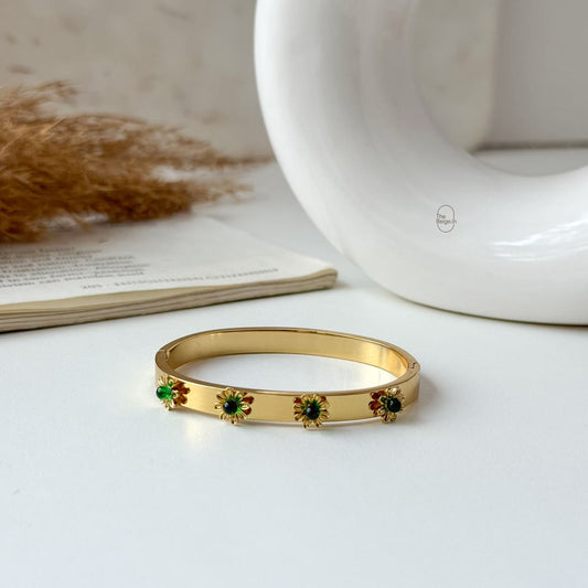 Hera Daisy Green Baby Bangle