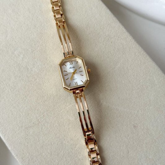 Fithaza White Watch